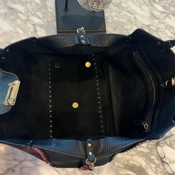 Valentino Garavani Rockstud Tote - Picture 8 of 14